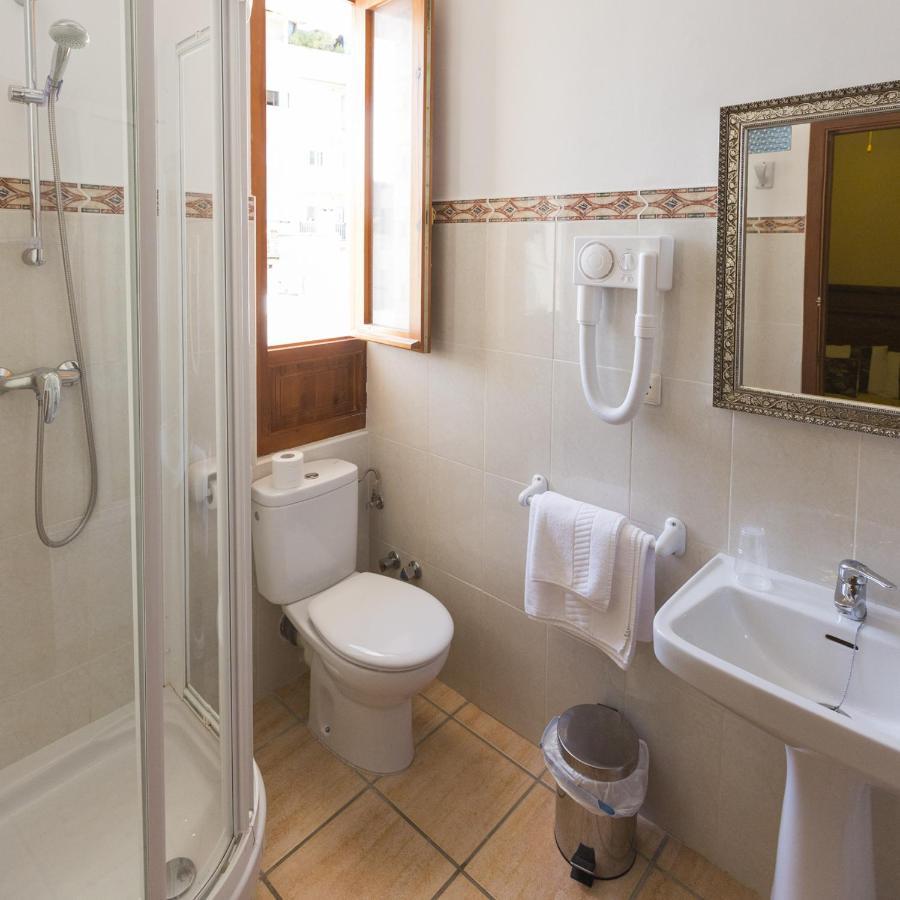 Hostal Loreto Denia Exterior photo