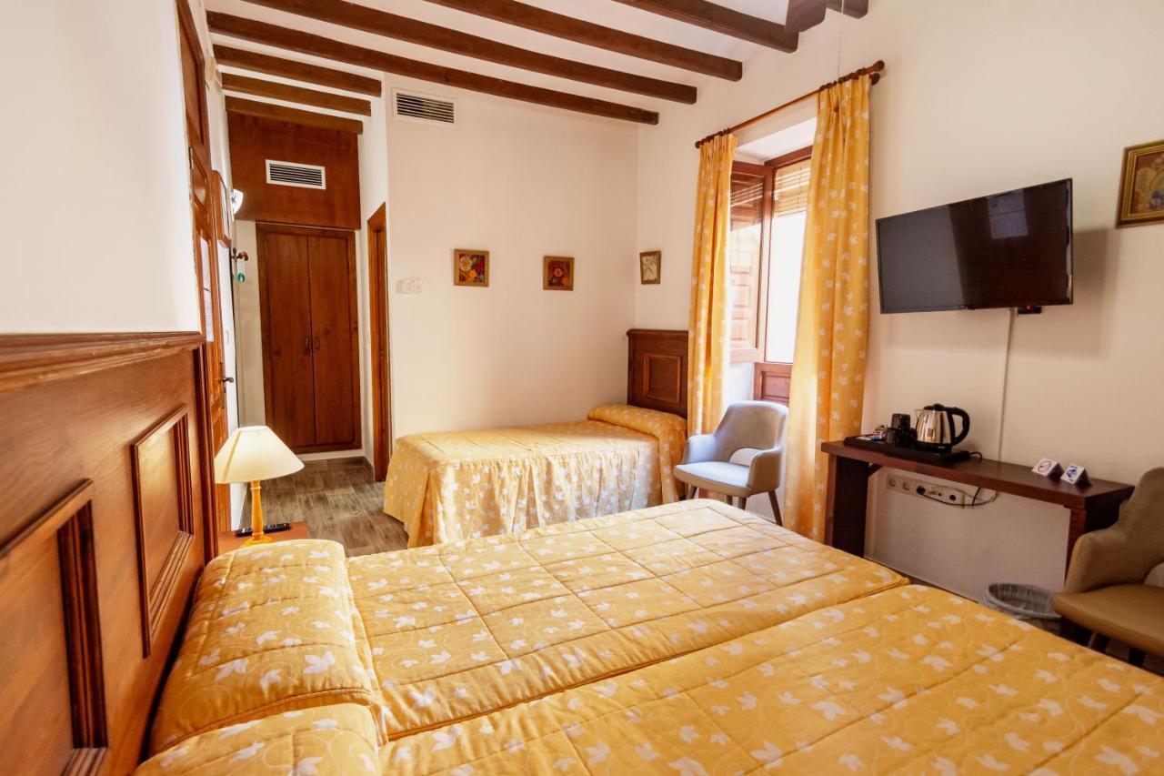 Hostal Loreto Denia Exterior photo