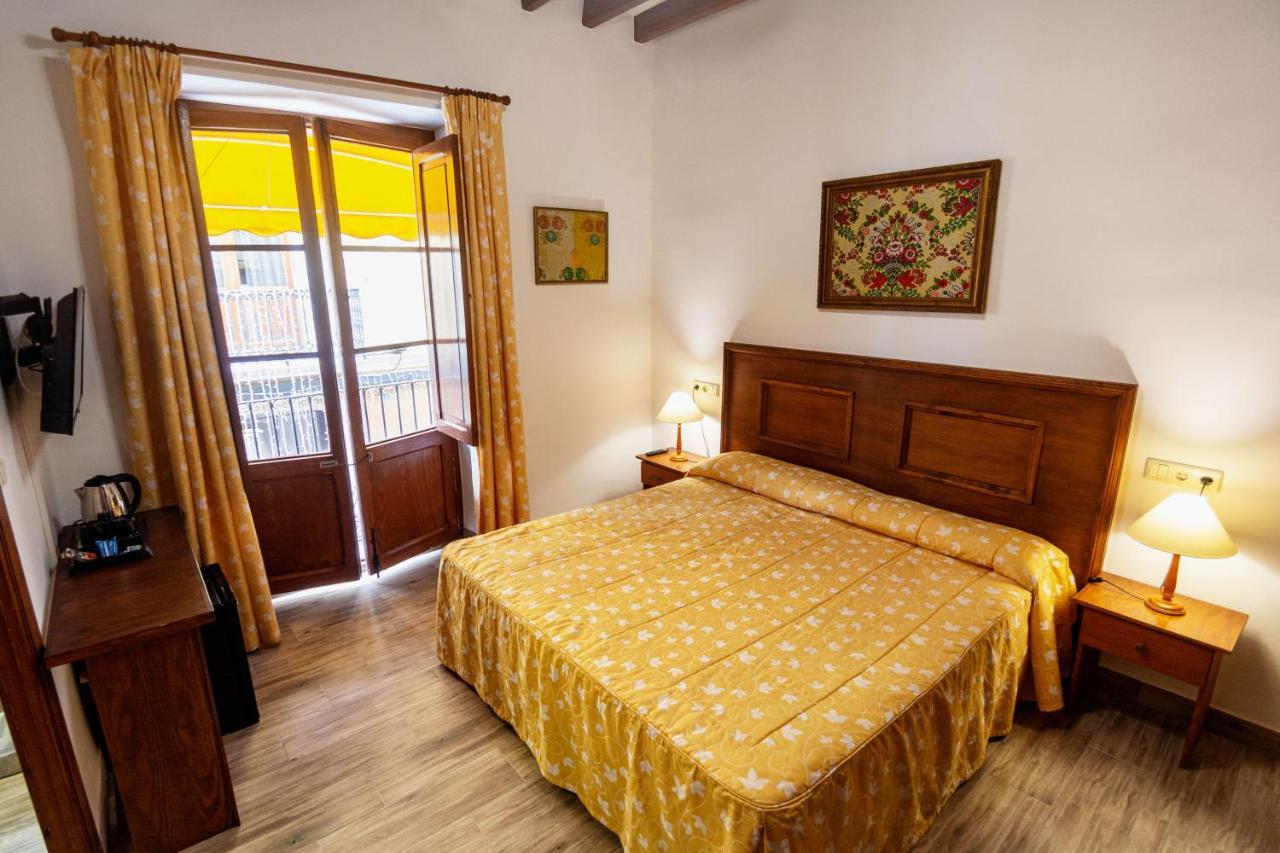 Hostal Loreto Denia Exterior photo