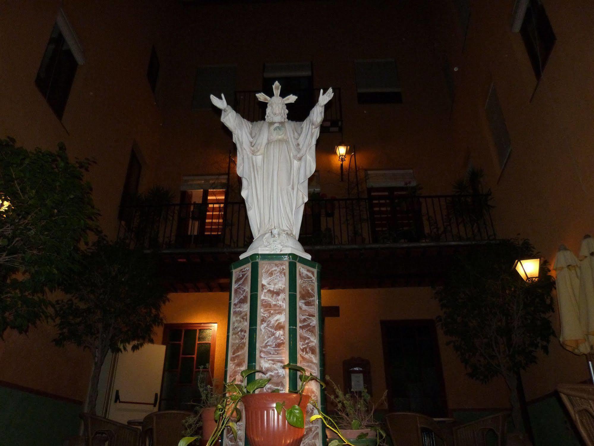 Hostal Loreto Hotel Denia Exterior photo